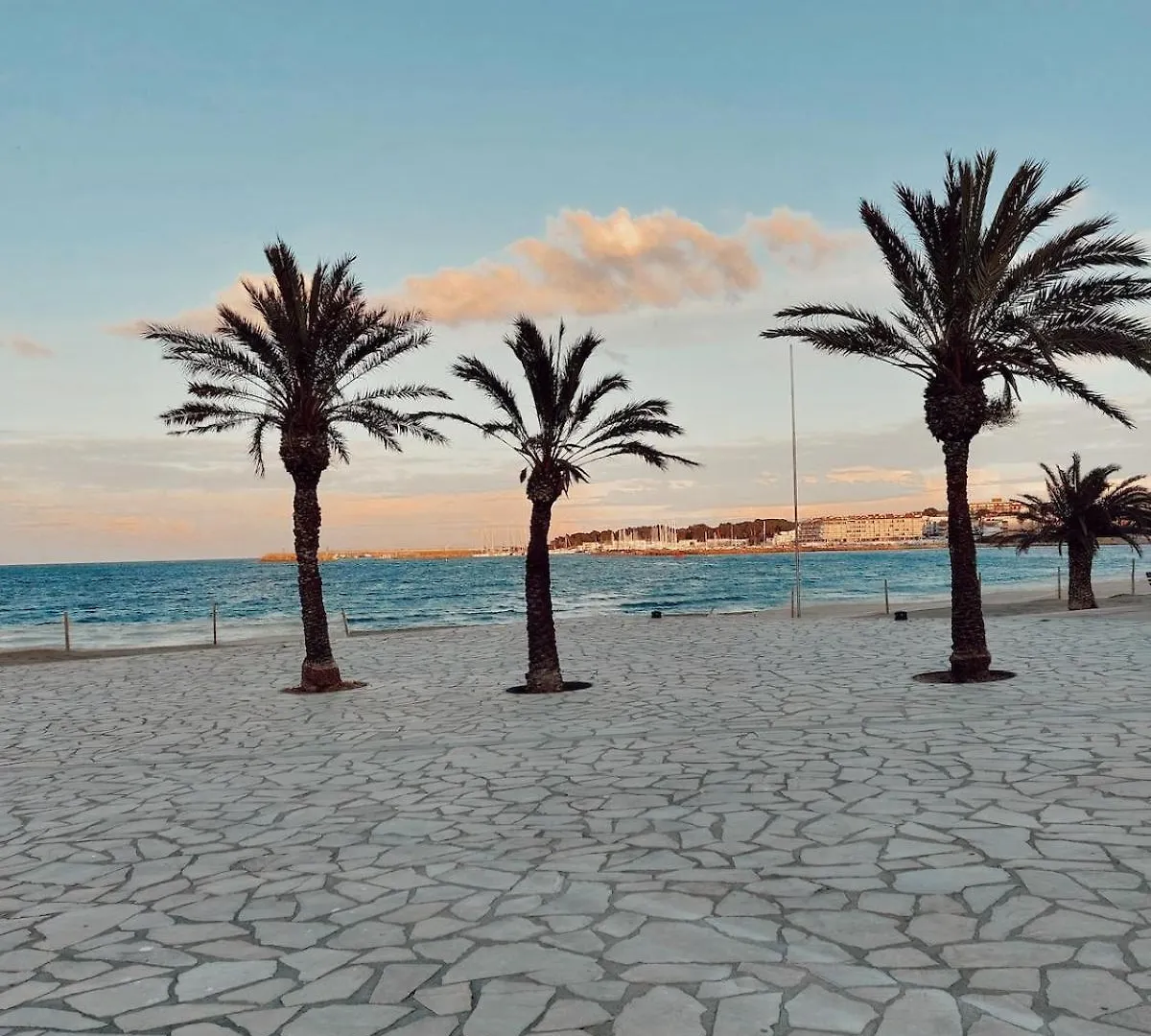 Bel Appartement Avec Terrasse Proche De La Mer L'Escala Spain